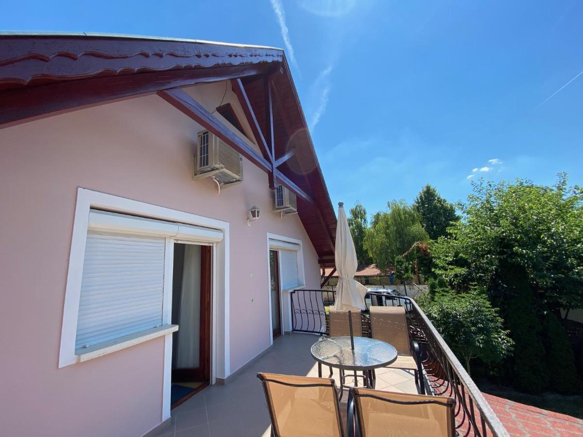 Do-Ti Apartmanház Balatonlelle Dış mekan fotoğraf