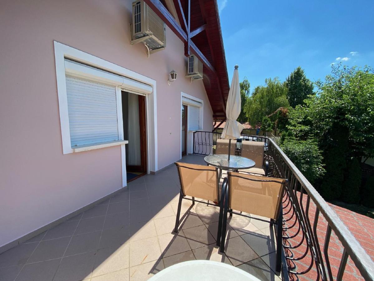 Do-Ti Apartmanház Balatonlelle Dış mekan fotoğraf