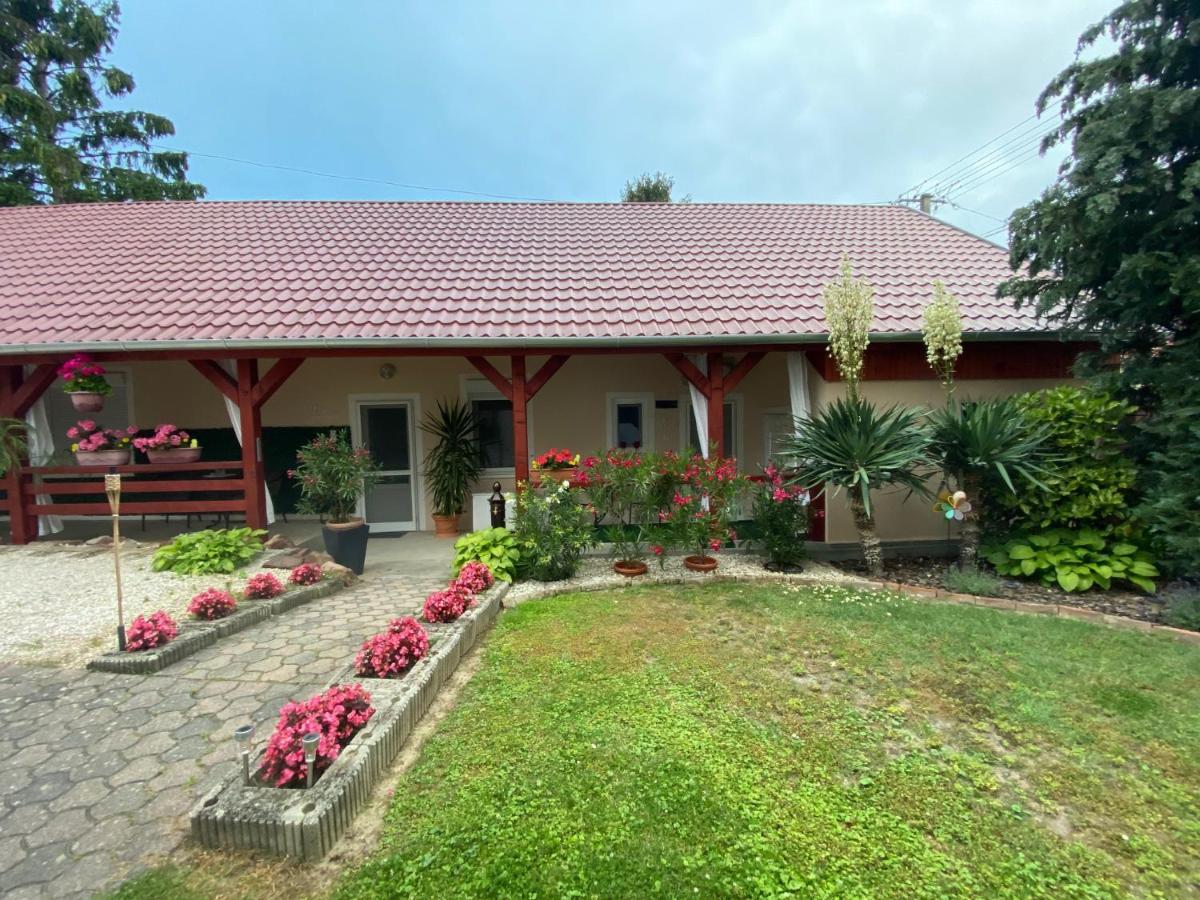Do-Ti Apartmanház Balatonlelle Dış mekan fotoğraf