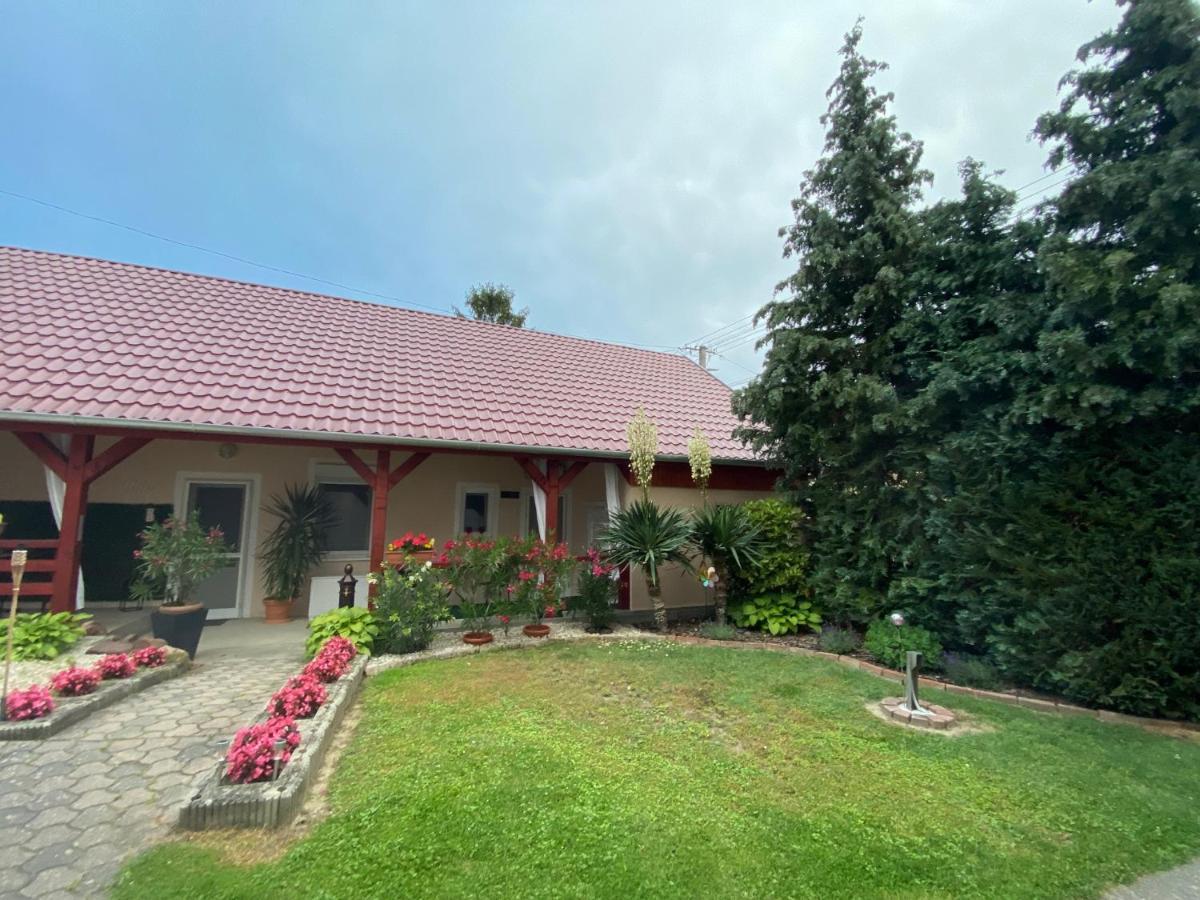 Do-Ti Apartmanház Balatonlelle Dış mekan fotoğraf